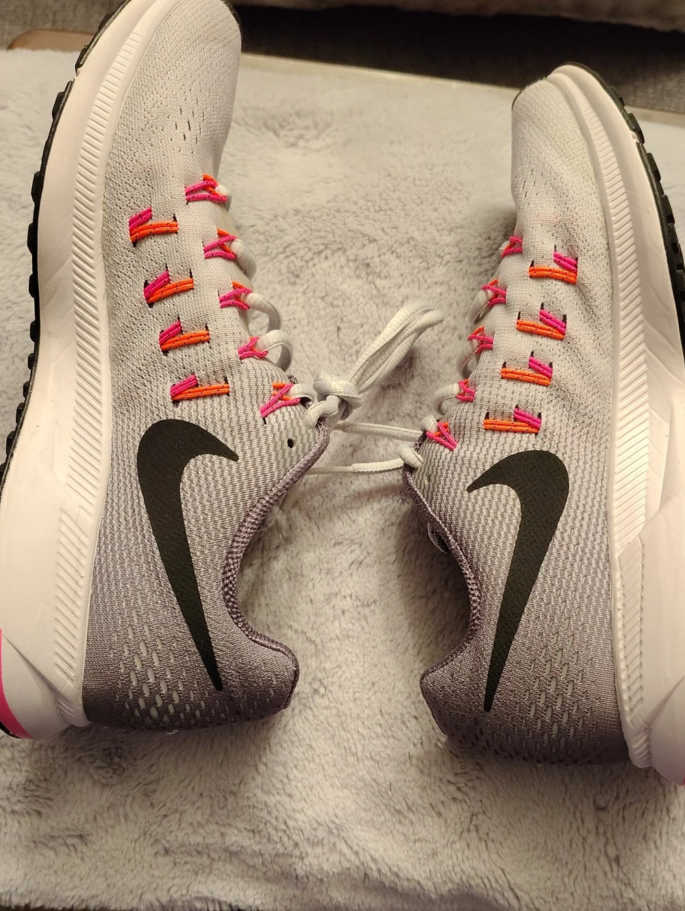 Nike Women's White/Light Gray Running Shoes with Pink Accents